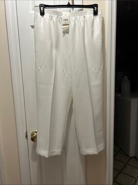 Alfred White Pull-On Dress Pants